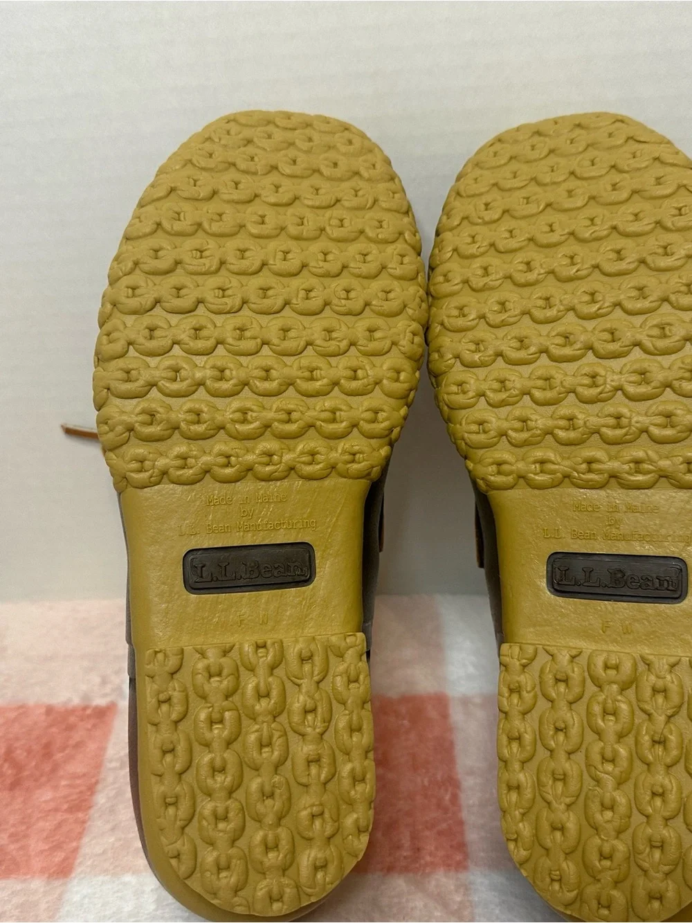 LL Beans women’s size 8 Brown Two-Tone Duck Rain Shoes